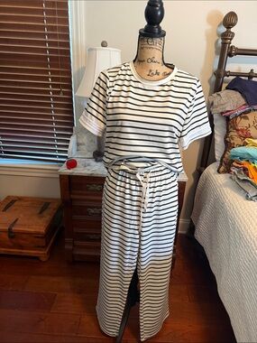 Striped White & Black Wide-Leg pant set  with Drawstring Waist